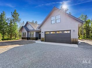 124 Jacks Loop, Donnelly, ID 83615