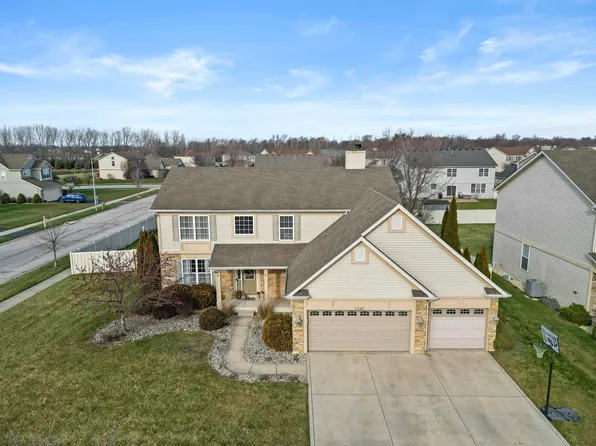 1201 Rockview Rd, Dyer, IN 46311