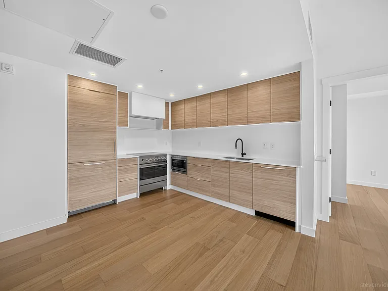 6485 Manitoba St #506 — Photo 17