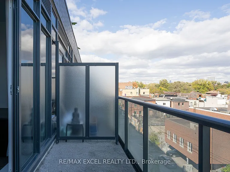 783 Bathurst St #506 — Photo 11