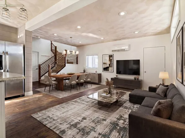 132 Dolphin Ave, Revere, MA 02151