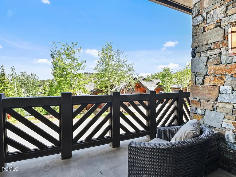 8680 Empire Club Dr — Photo 41