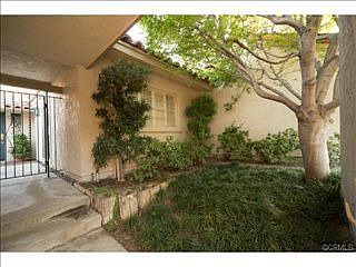 2nd image of 810 W Highpoint Dr