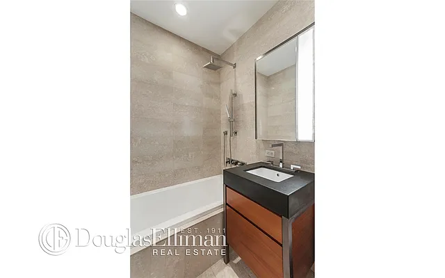 Sold by Douglas Elliman | media 22