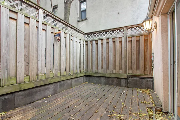 Rented by Twyford Real Estate | media 59