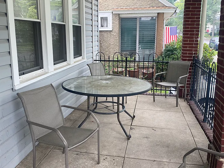 122 E Wayne Ter #1 — Photo 4