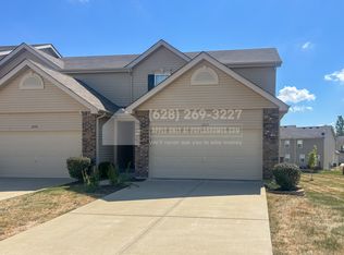 2300 Bay Tree Dr, Saint Peters, MO 63376