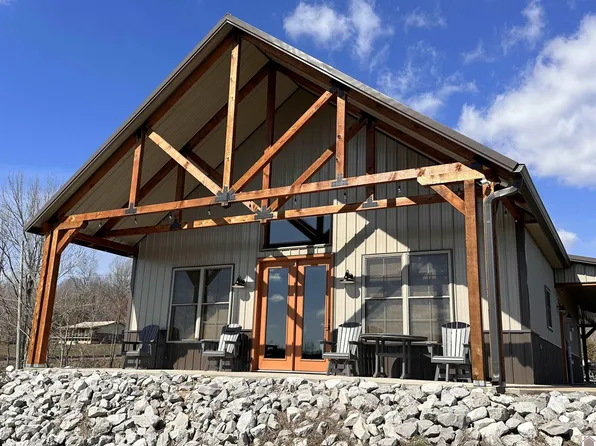 52 Devillez Rd, Eddyville, KY 42038