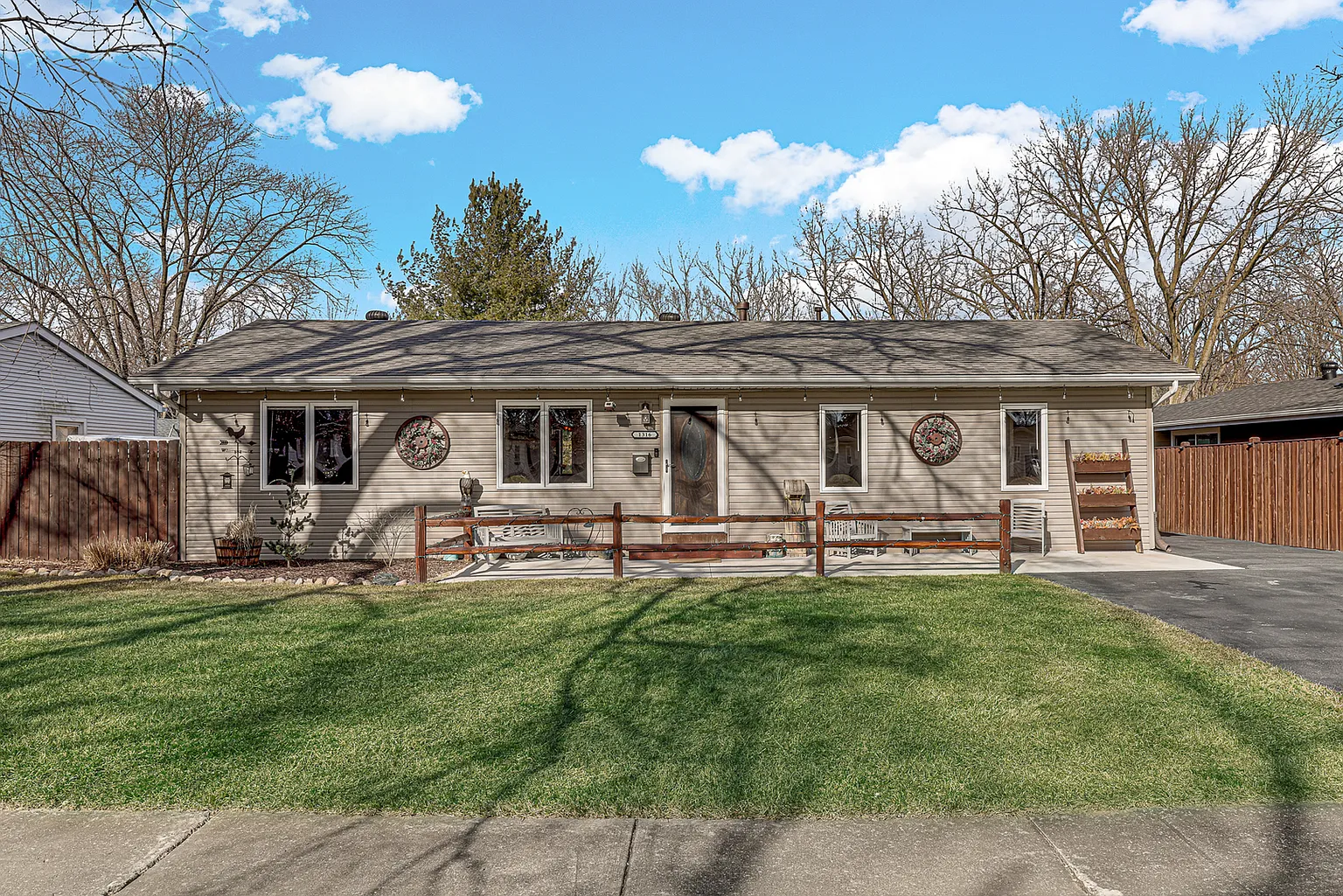 1316 McCameron Ave photo 1