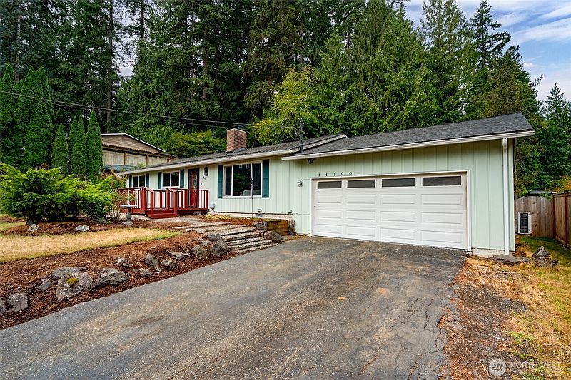 3rd image of 14100 Meridian Drive SE