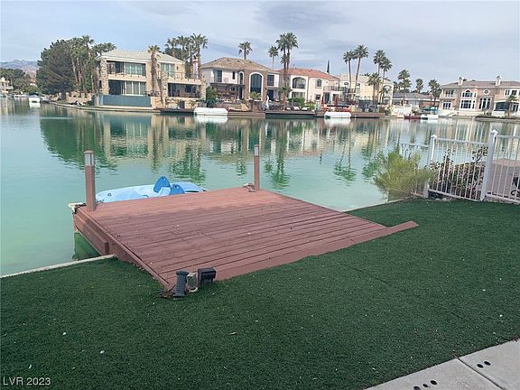 5th image of 3167 Lido Isle Ct