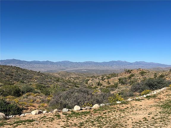 4th image of 160 E Cindy Way