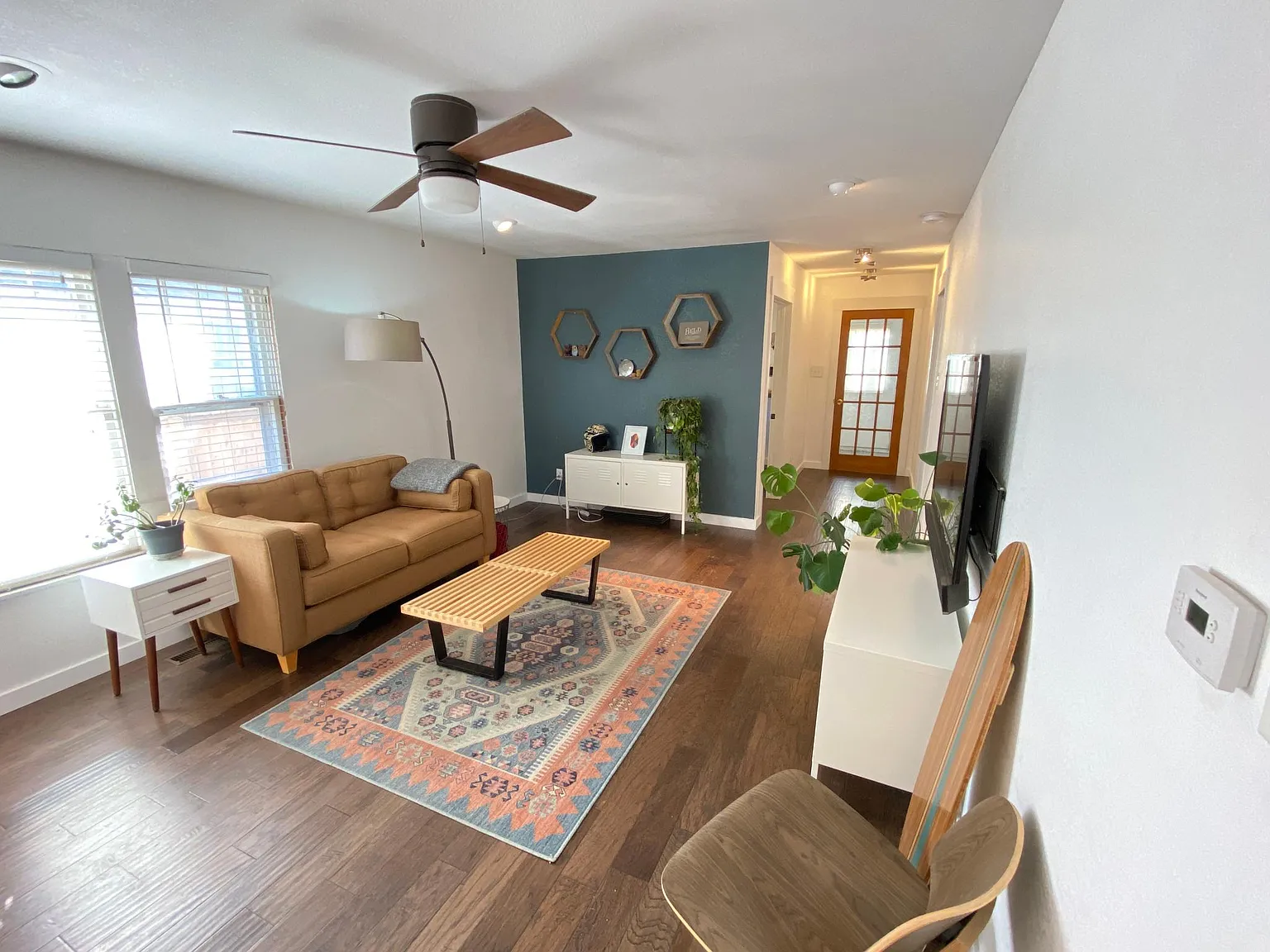 2208 Gray St — Photo 4
