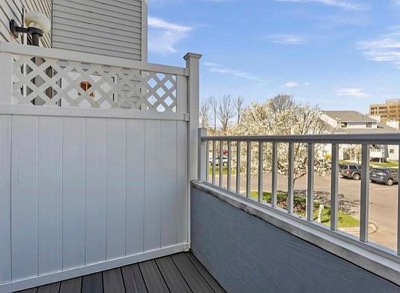 Balcony off bedroom