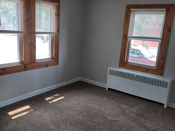 2nd image of 210 2nd St SE #2