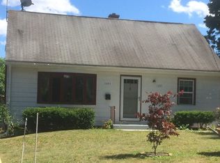 1371 Sumner Ave, Springfield, MA 01118