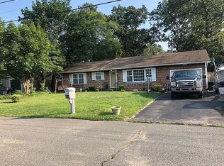 111 Oakwood Pl, Forked River, NJ 08731