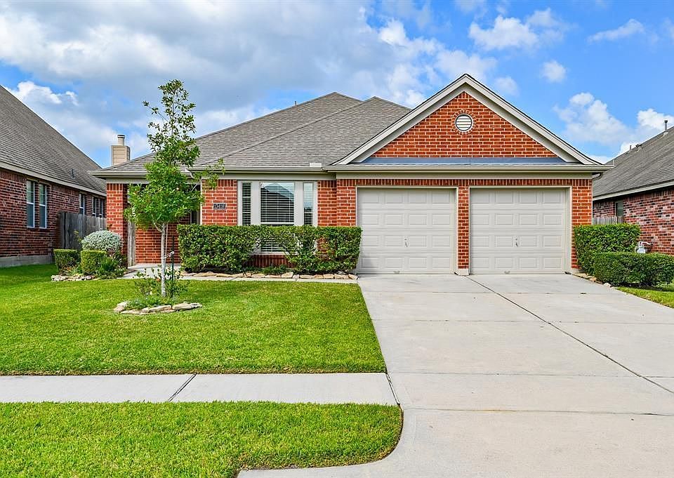 1st image of 13418 Barons Lake Ln