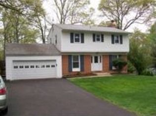 1558 Long Point Rd, Pasadena, MD 21122