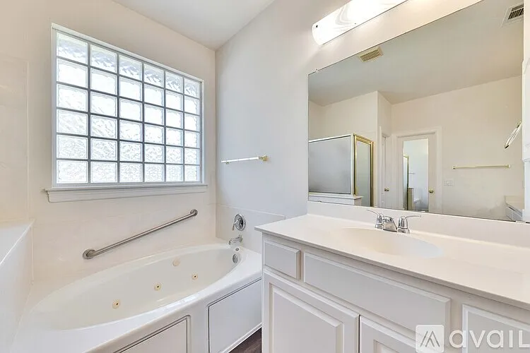 11313 County Down Dr — Photo 7