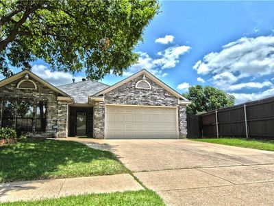 305 Pinnacle Dr, Cedar Hill, TX, 75104