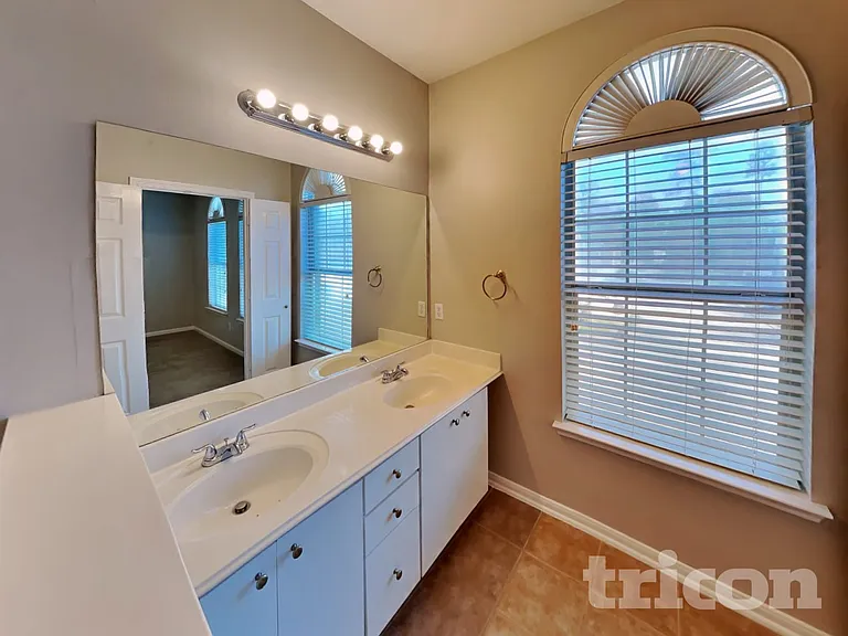 3135 Lavender Candle Dr — Photo 8