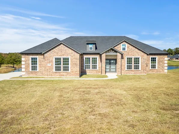 23690 Champion Dr, Lindale, TX 75771