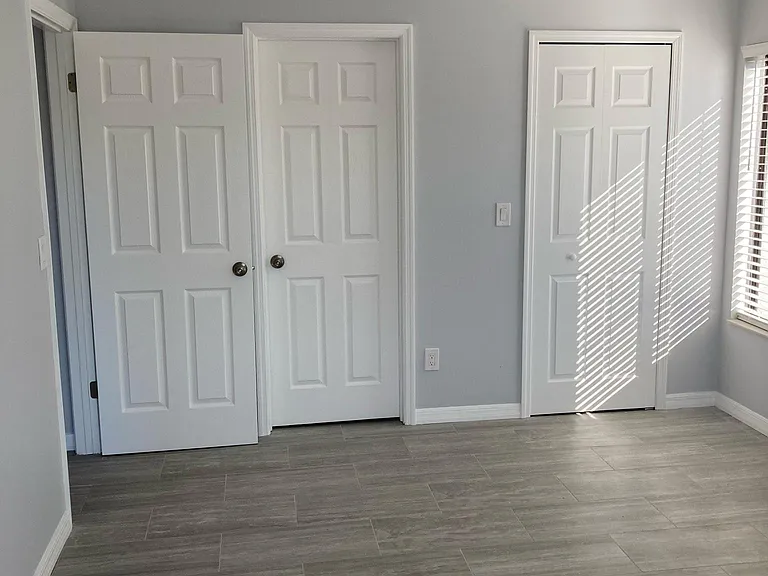 8211 Sun Spring Cir — Photo 15