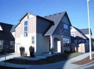 19269 Friars Ln, Oregon City, OR