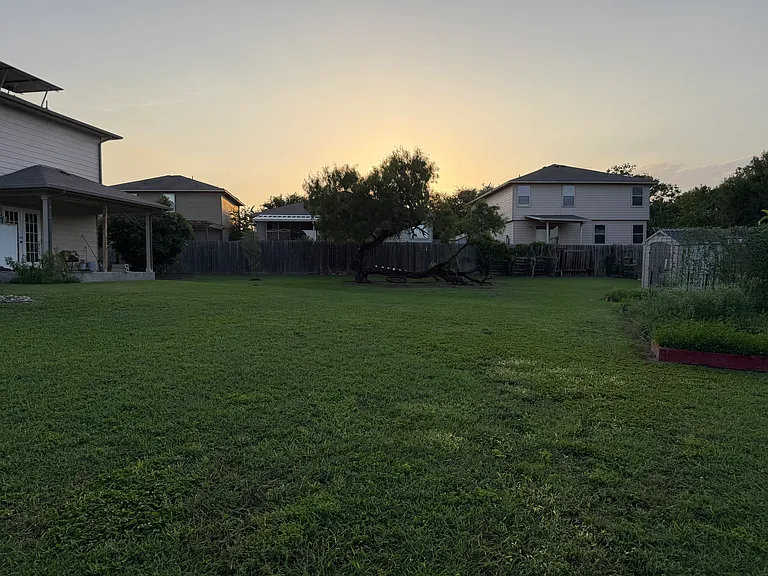 402 Reba — Photo 20