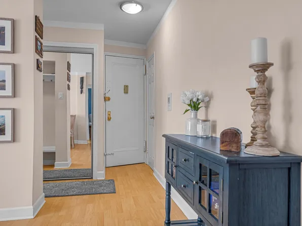 141-45 78th Road image 2 of 20