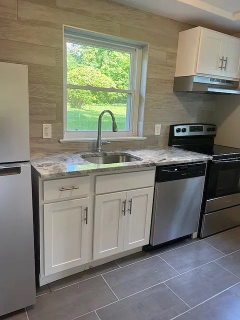 4506 Guilford Rd — Photo 4