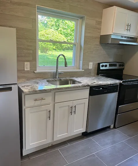 4506 Guilford Rd — Photo 4