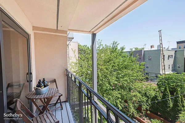 Sold by Sotheby's International Realty | media 12