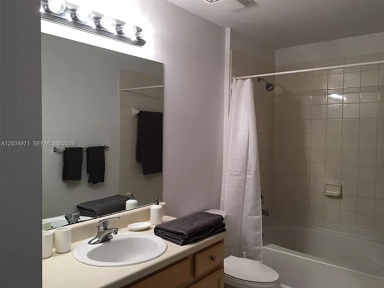 6001 SW 70th St #335 — Photo 7
