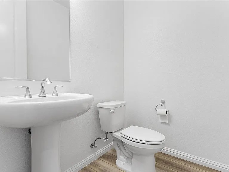 2835 Cathwood Ln — Photo 17