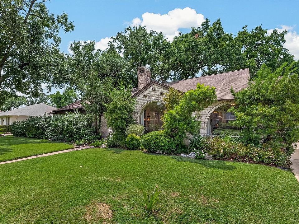1st image of 2623 Pomeran Dr
