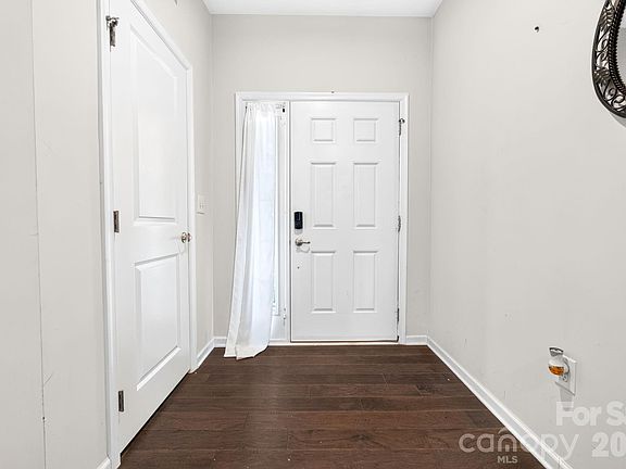 3rd image of 7347 Raylee Ave SW