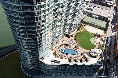 5th image of 4545 Center Blvd