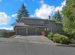 952 Summit Blvd, Springfield, OR 97477