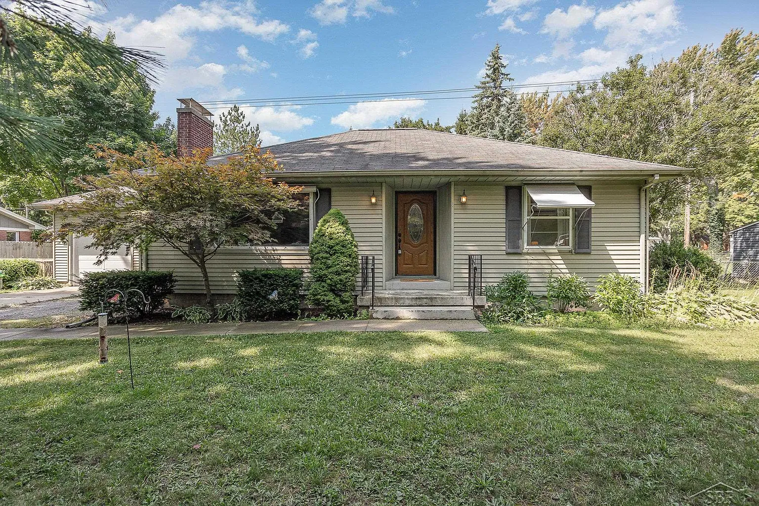 1693 Passolt St photo 1