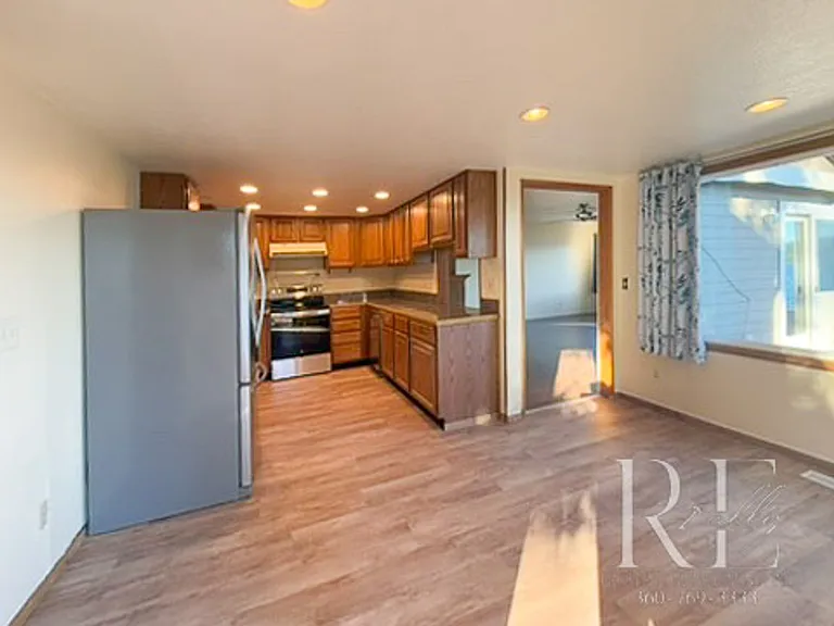 5765 Watauga Beach Dr E — Photo 10