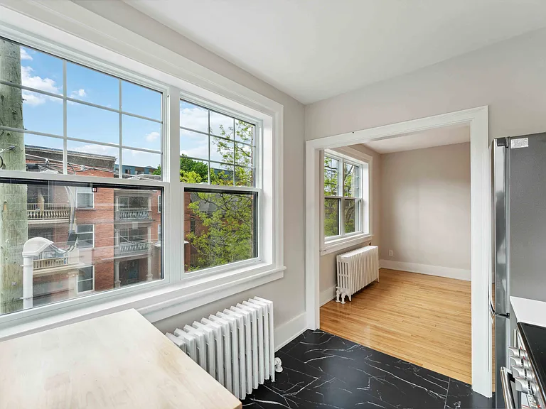 325 Cooper St — Photo 15