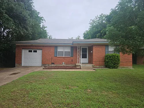 6419 Onyx Dr N Photo 1