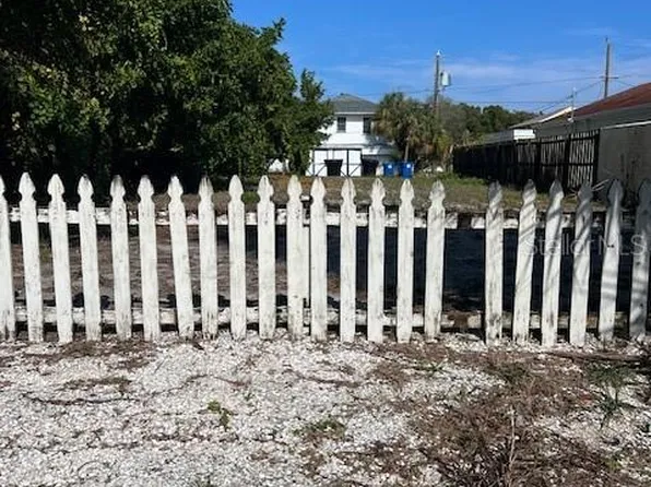 135 18th Ave SE Lot 13, Saint Petersburg, FL 33705