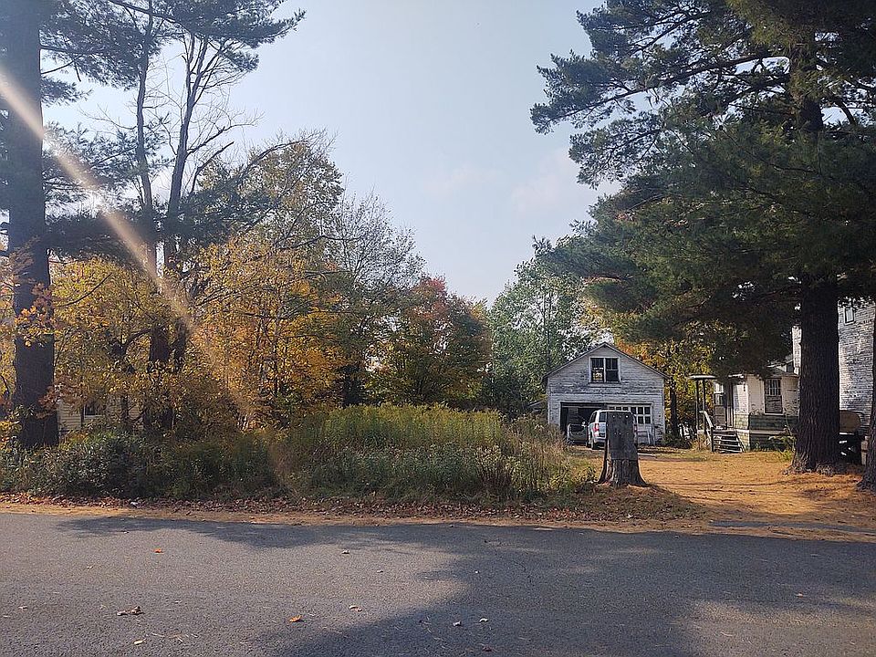 2nd image of 13 McLaughlin Ave