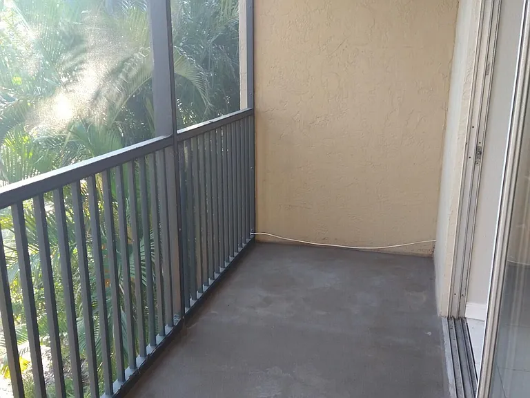 1020 Pinetree Dr #8 — Photo 14