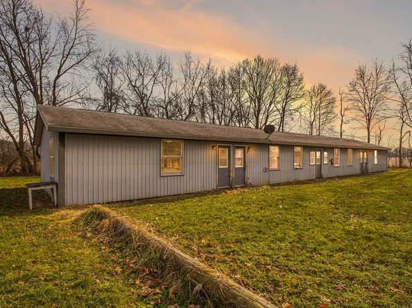 58955 Edwards St, Dowagiac, MI 49047