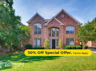 807 Oakcrest Ct, Southlake, TX 76092