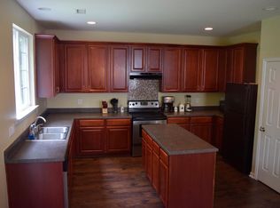 2030 Remington Oaks Cir, Cary, NC 27519